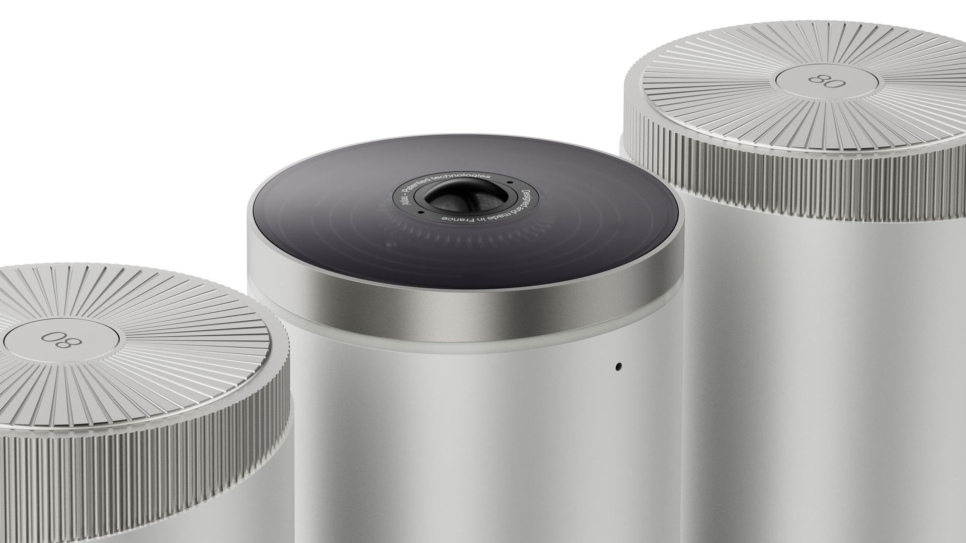 The SkyGuard sensor on top of the Vaonis Atlas, with two imaging modules either side, against a white background.