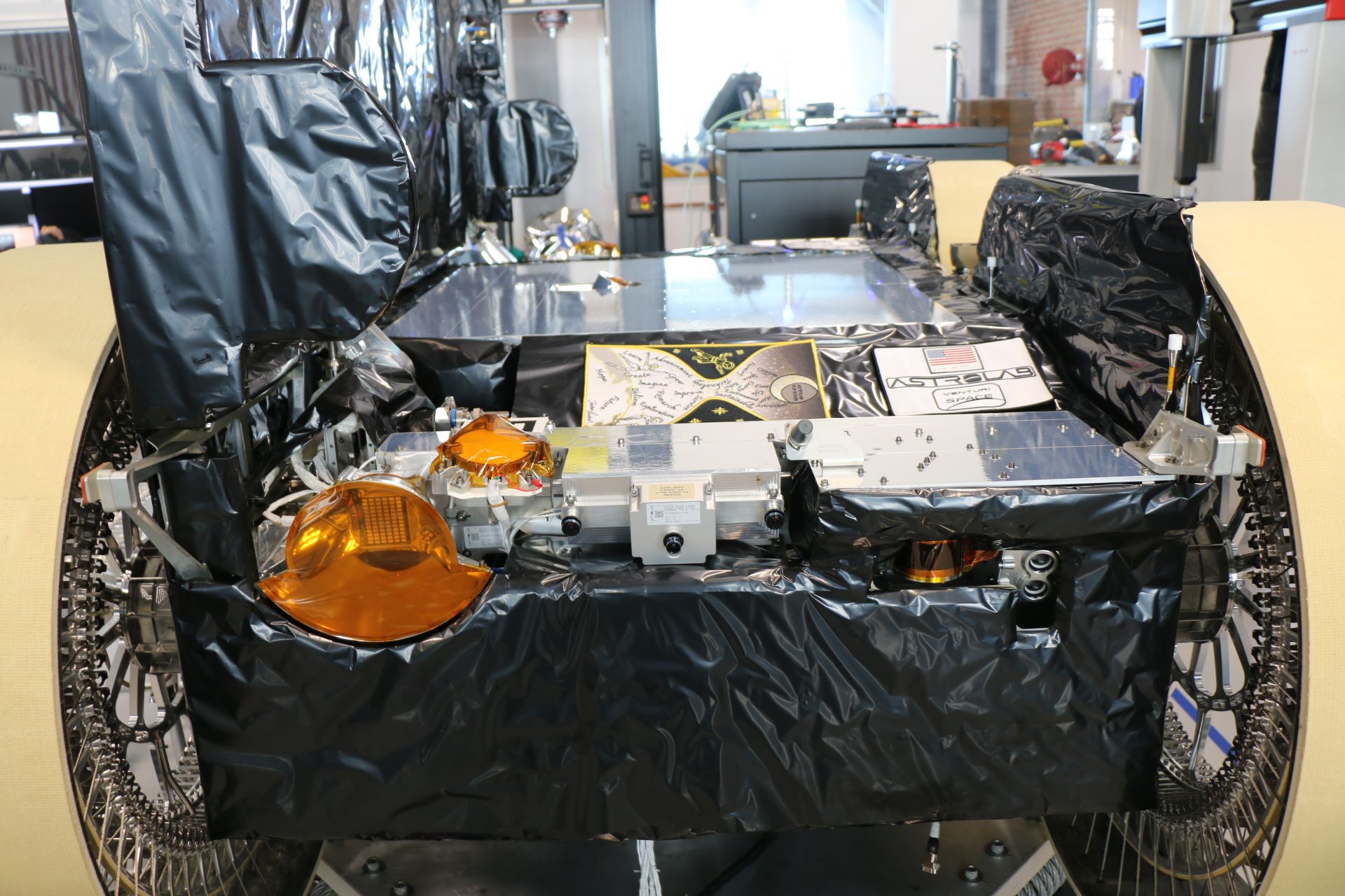 Images from Astrolab